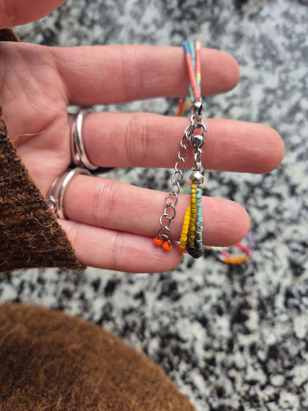 Catenine: Bunte Halskette mit Rocaillesperlen, Ethno, Hippie, Retro – Nuovo (secondo la descrizione) da Niederdorf venduto da frau.patchouli 3