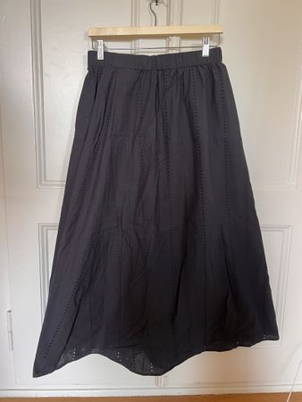 Uniqlo black cotton broderie midi skirt