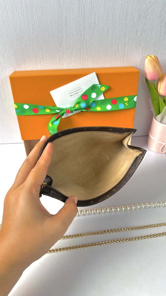 Louis Vuitton Sacs femmes: Louis Vuitton toiletry pouch gm  – D'occasion à Widnau par Pukpan_99 3