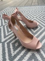 Pumps mit Schleife und Steinchen Rosé Grösse 37 guter Zus...
