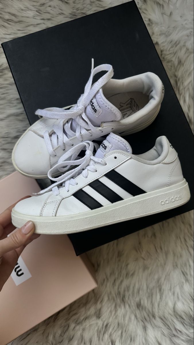 Adidas Scarpe da uomo: White Adidas Sneakers  – Usato da Wallisellen venduto da bod_72km 6