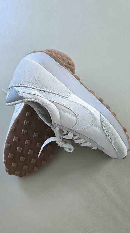 Scarpe da donna: Nike 36.5 Summer sneakers  – Usato da Zürich venduto da joo_hrd5 4