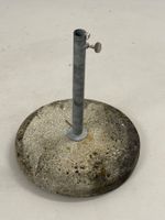 SONNENSCHIRMSTÄNDER, VINTAGE, BETON, PATINA, FUSS, ROHR