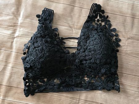 ​😍 Stylisches Häkel-Bralette - M - Crop Top / Schwarz