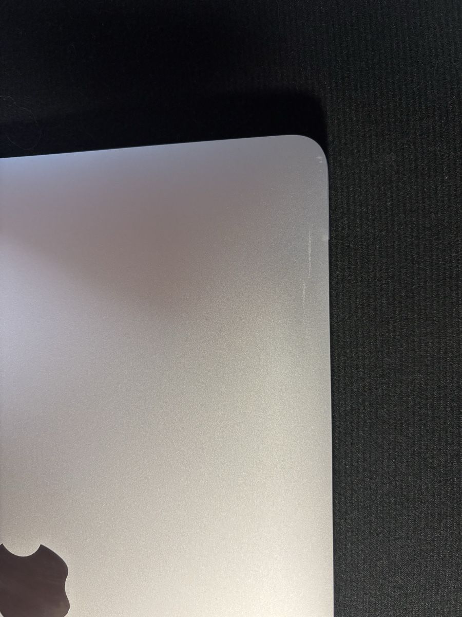 Apple Portables: Macbook Air A1932 – Défectueux à Vicques par samyboy 2