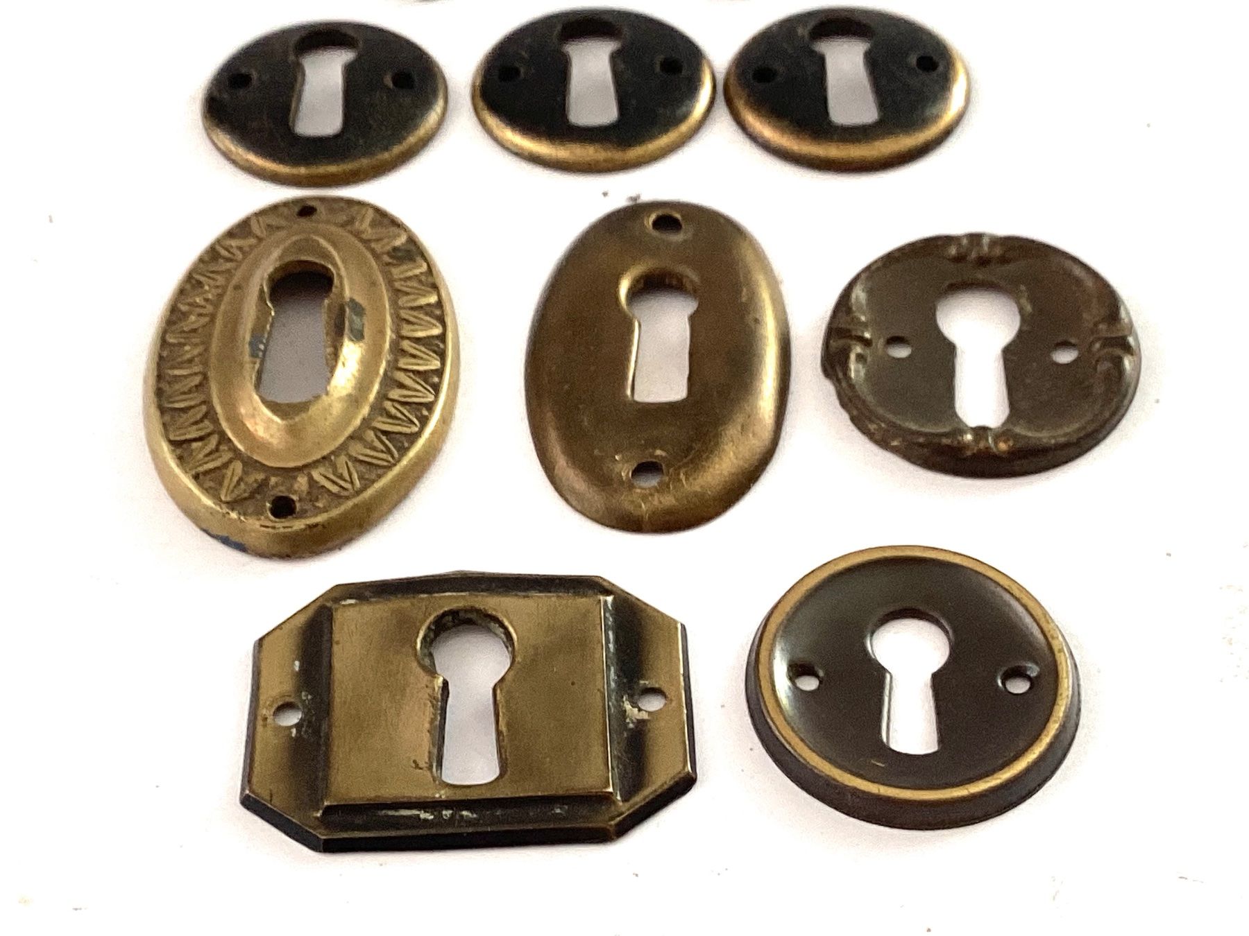 Ferramenta: 10 Möbelschilder Messing, Eisen, Schublade, Türe ,etc. – Usato da Eglisau venduto da mar_5rn2 4