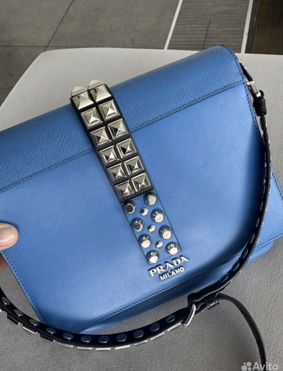 Prada Borse: Prada Electra Bag with Studs – Usato da Arni AG venduto da LunaMeadow