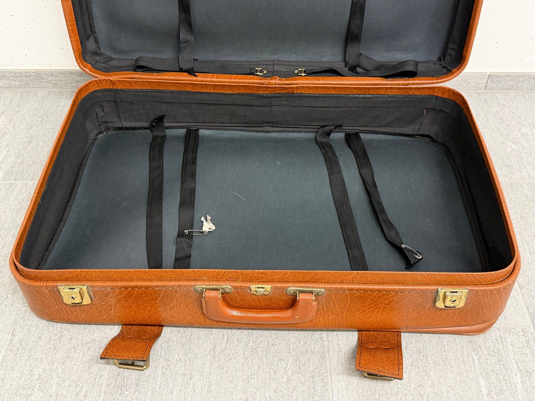 Valigie: Vintage Koffer Kunstleder hellbraun – Usato da Egolzwil venduto da Bubbly76 9