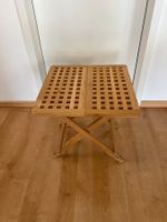 klappbarer Beistelltisch aus Holz