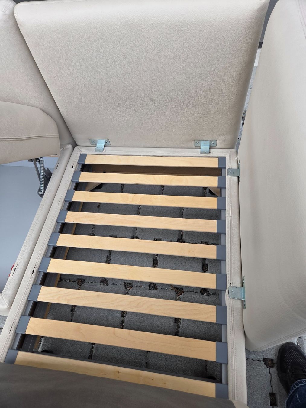 Ikea Divani: Gemütliches Modulares Sofa mit Bettfunktion, Beige – Usato da Mägenwil venduto da gemini78 5