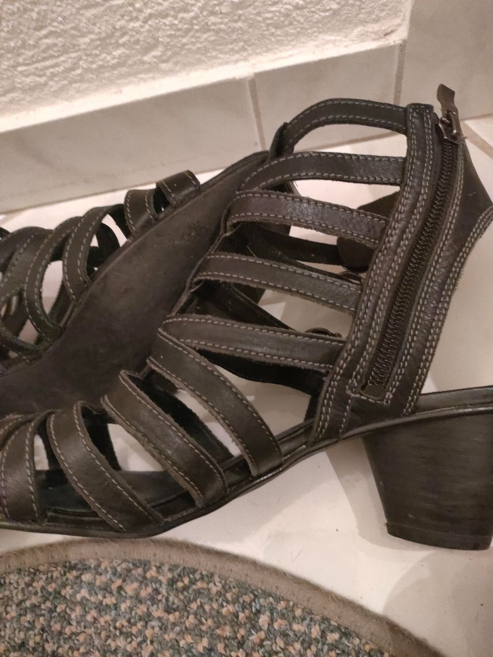 Scarpe da donna: Sandale Venturini – Usato da Brugg AG venduto da Mashaba 3