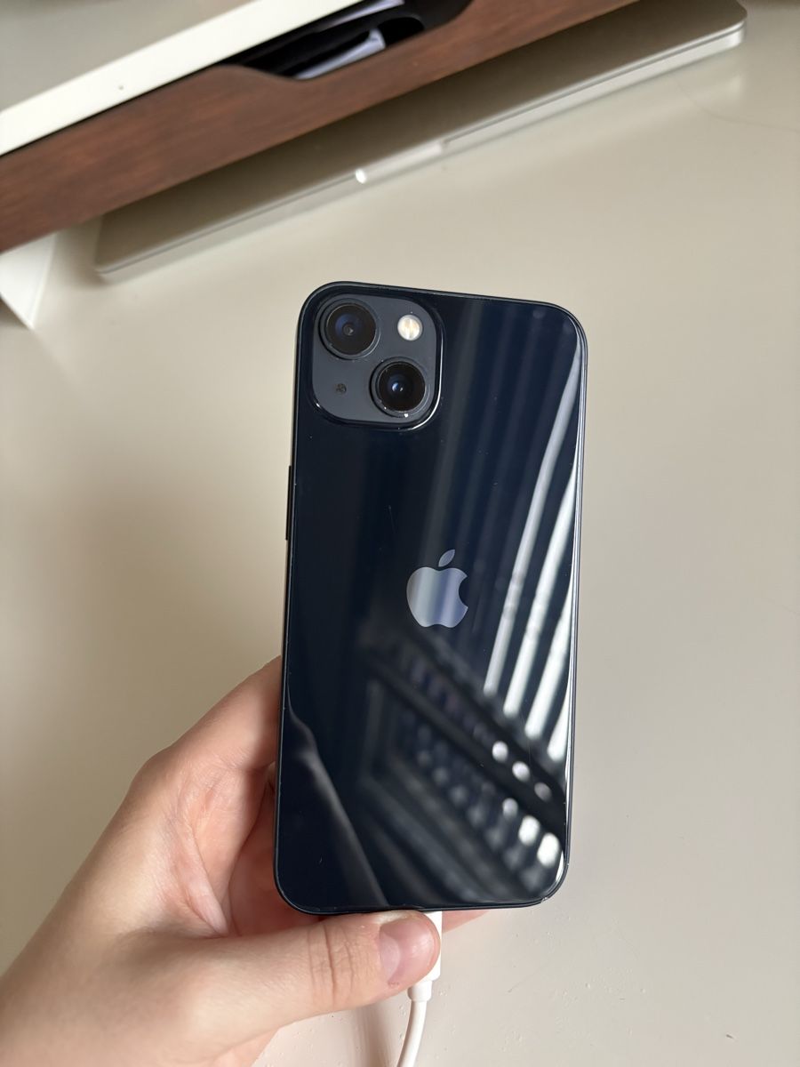 Apple Portables: iPhone 13, midnight blue, 256Go – D'occasion à Courtelary par kel_2wvp 2