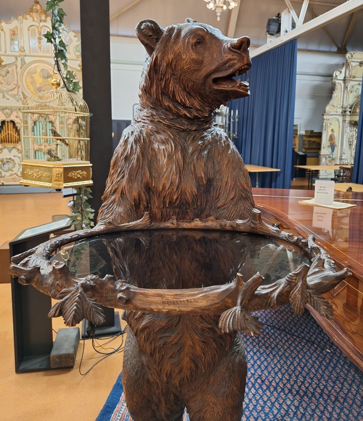 Sculptures & Statues: Geschnitzter Bär – D'occasion à Rüti ZH par Xokimilko 1