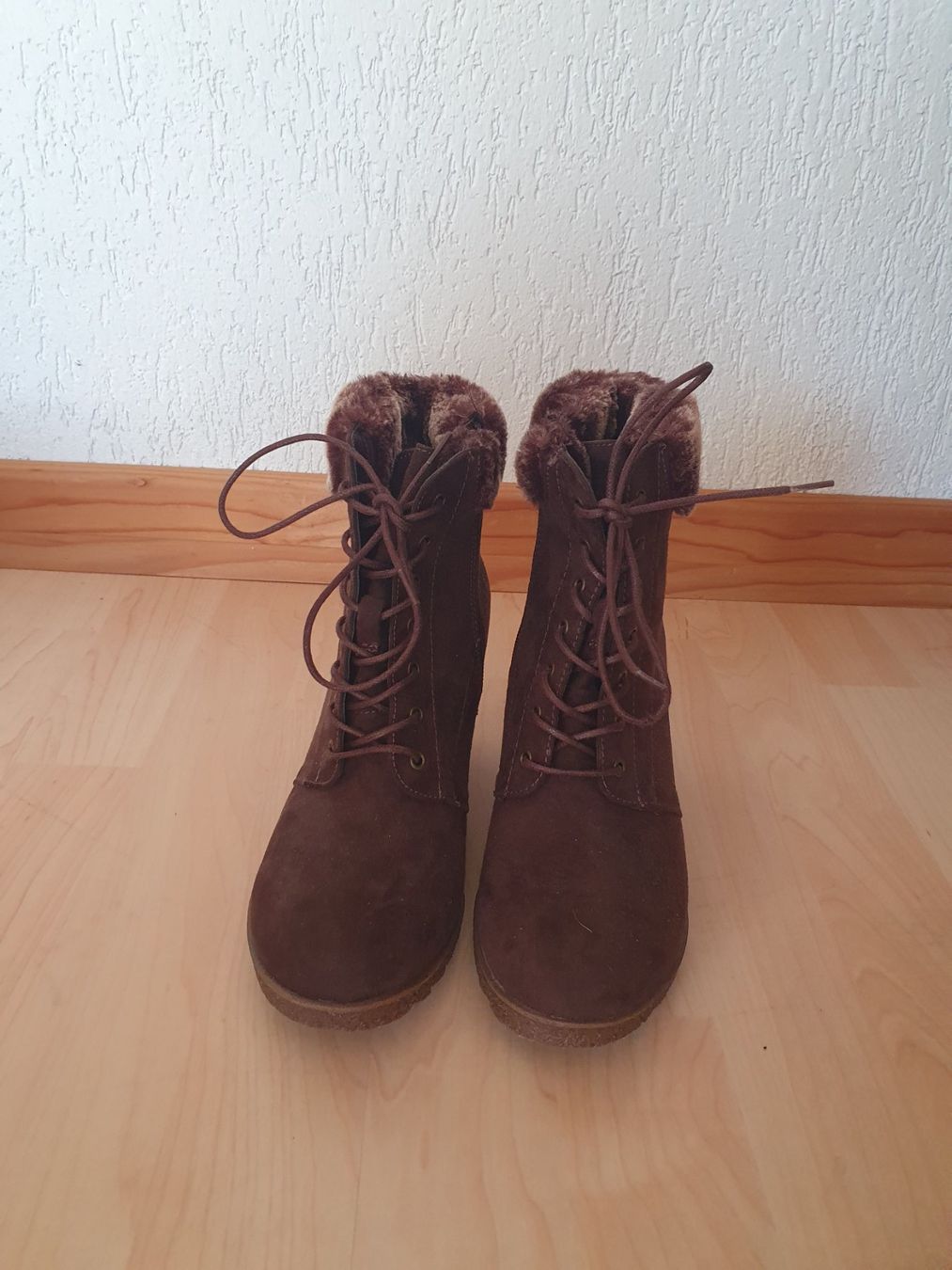 Scarpe da donna: Schuhe "Stiefel" braun – Usato da Haag (Rheintal) venduto da sch_2zy9 2