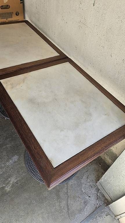 Tavoli: Très belle table: marbre, bois, fonte – Usato da Lausanne venduto da villa_hawai 2