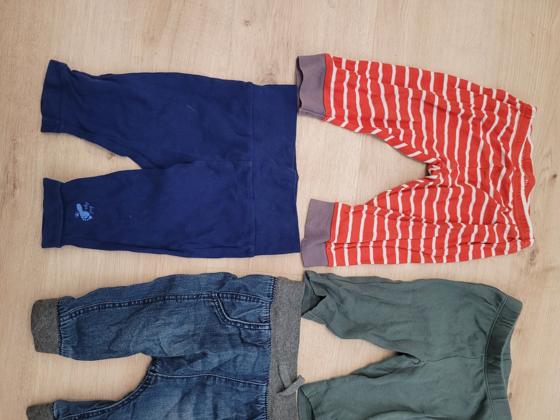 Pantaloni: Set Hosen Grösse 68 – Usato da Lupsingen venduto da sta_wgg5 3