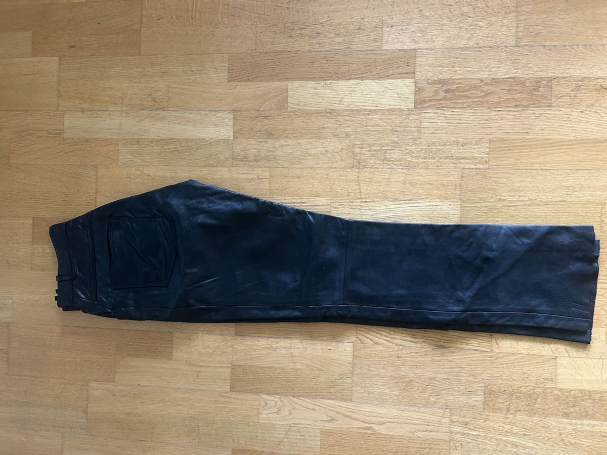 Pantaloni: Lederhose Grösse 34 – Usato da Stettlen venduto da Bayu 1