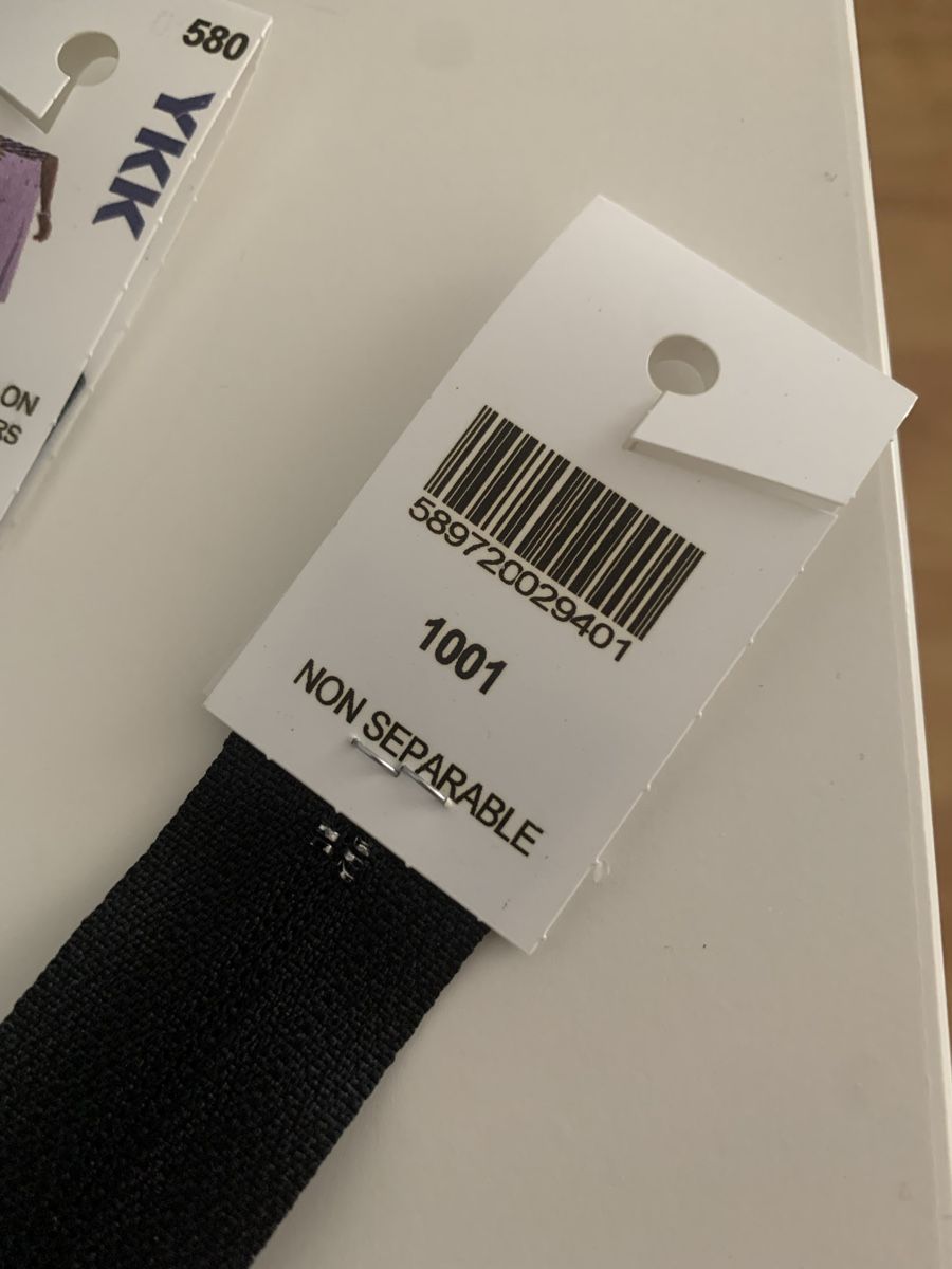 Stoffe: Fermeture éclair YKK noire non séparable 20cm – Neu und originalverpackt aus Gland von TallyEva 2
