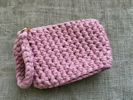 Handgehäkeltes Portemonnaies rosa