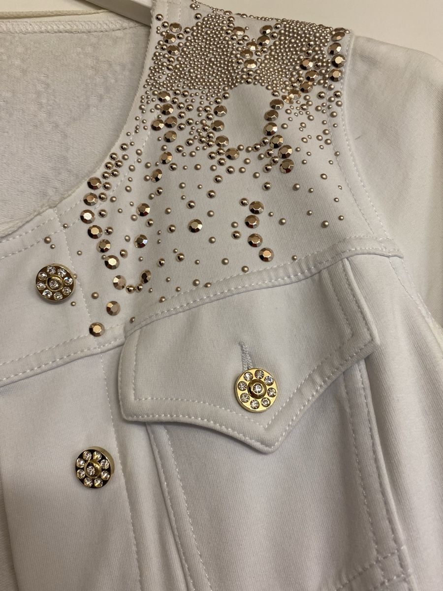 Giacche: White rhinestone jacket, size S – Usato da Eggersriet venduto da VintageCouture86 4