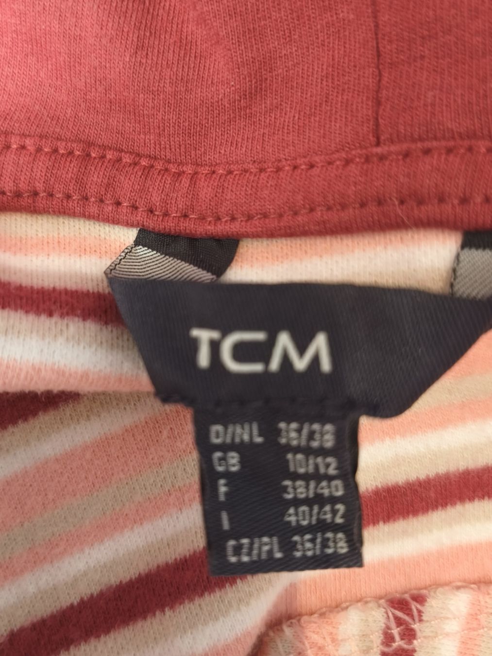 Maglioni & Felpe: Damen Pullover mit Kapuze gestreift Grösse 36/38 TCM – Nuovo (secondo la descrizione) da Emmetten venduto da SecondhandSiska 3