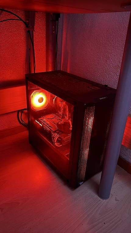 PC: Gaming PC Custom – Usato da Steffisburg venduto da alee.digio 2