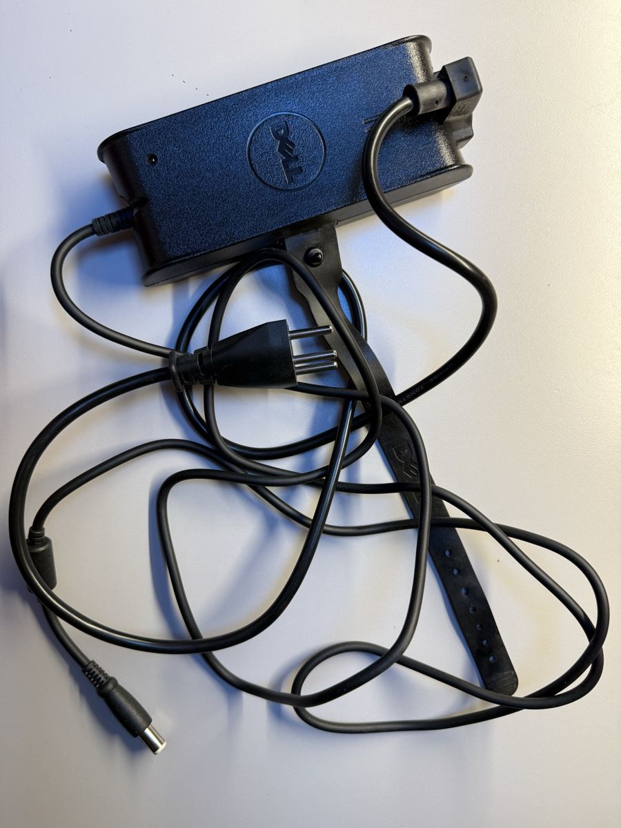 Dell Chargeur: Chargeur Dell – D'occasion à L’Abergement par Sgus