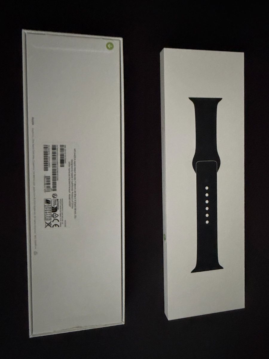 Apple Smartwatch: Apple Watch 11 - 46mm - GPS + Cellular – Neuf avec emballage d'origine à Unterentfelden par KDFJT