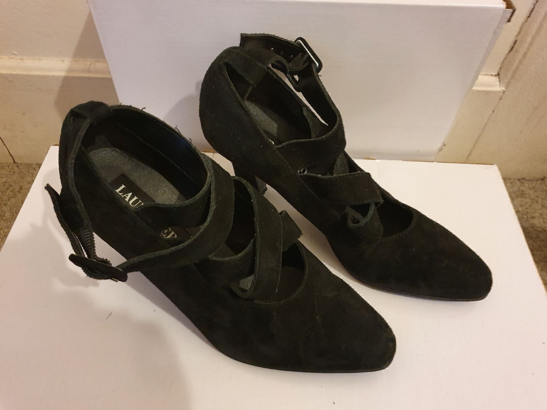 Scarpe da donna: Laura Verdi Pumps Gr.37 – Usato da Langnau am Albis venduto da jer_pm72
