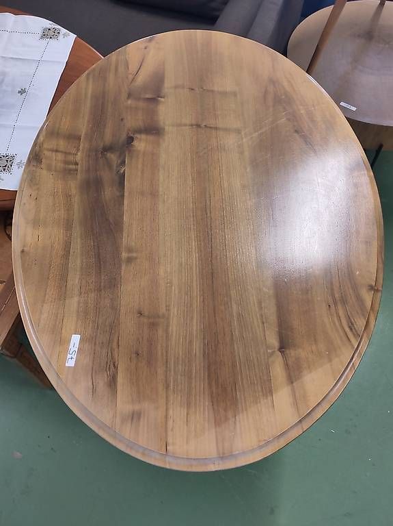 Tavoli: Massivholz Tisch Oval – Usato da Pratteln venduto da Cartonsducoeur_bl 1