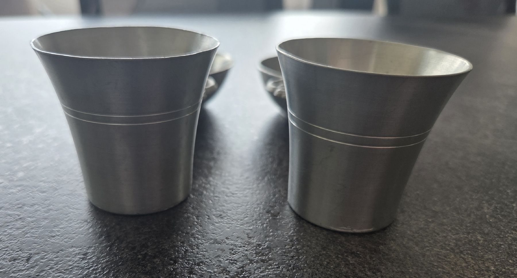 Set di piatti: Zinn Schalen Becher – Usato da Klingnau venduto da Groofty69 7