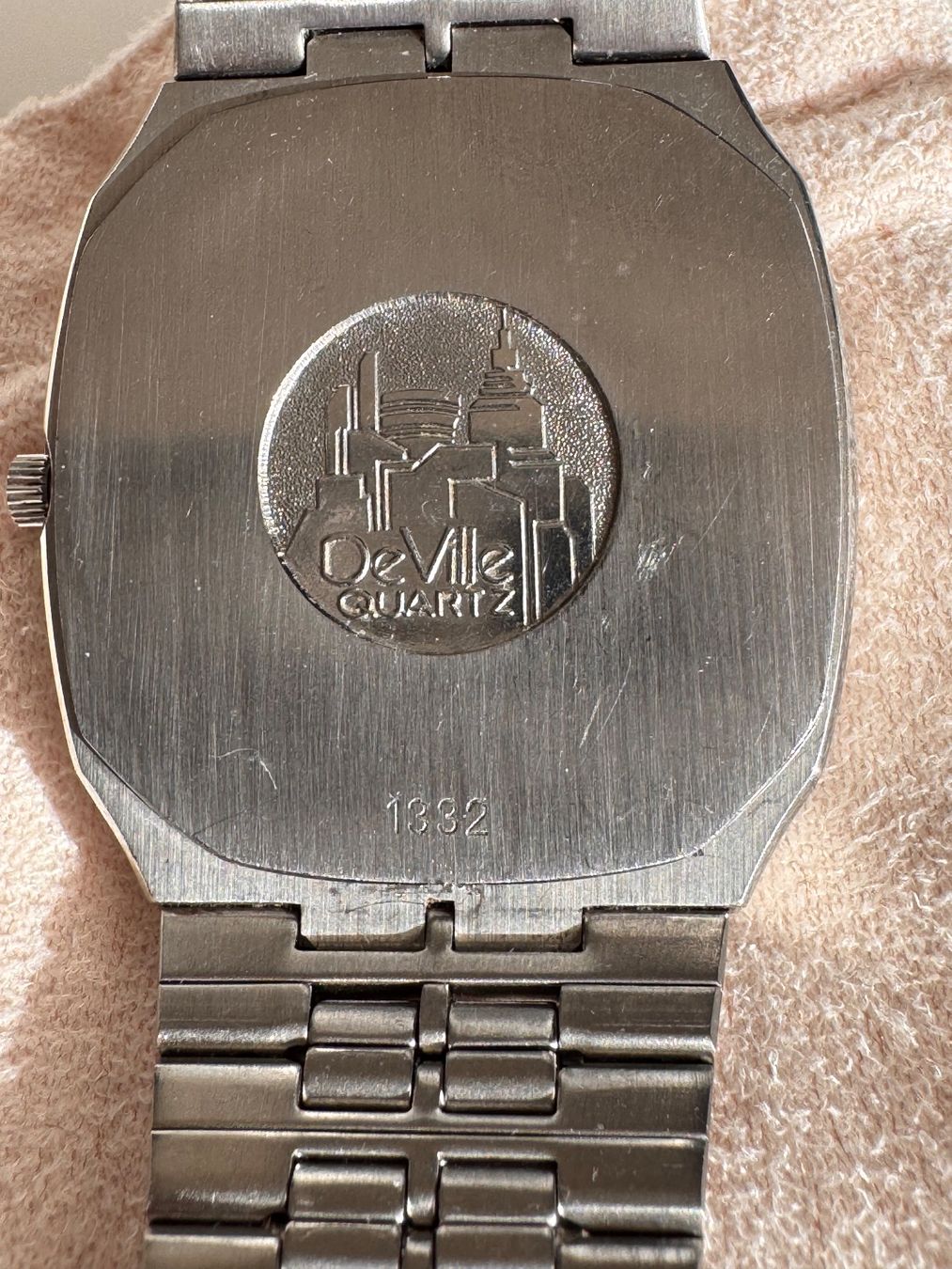 Omega Orologi: OMEGA Ausgezeichneter Zustand – Nuovo (secondo la descrizione) da Bern venduto da Javero 1