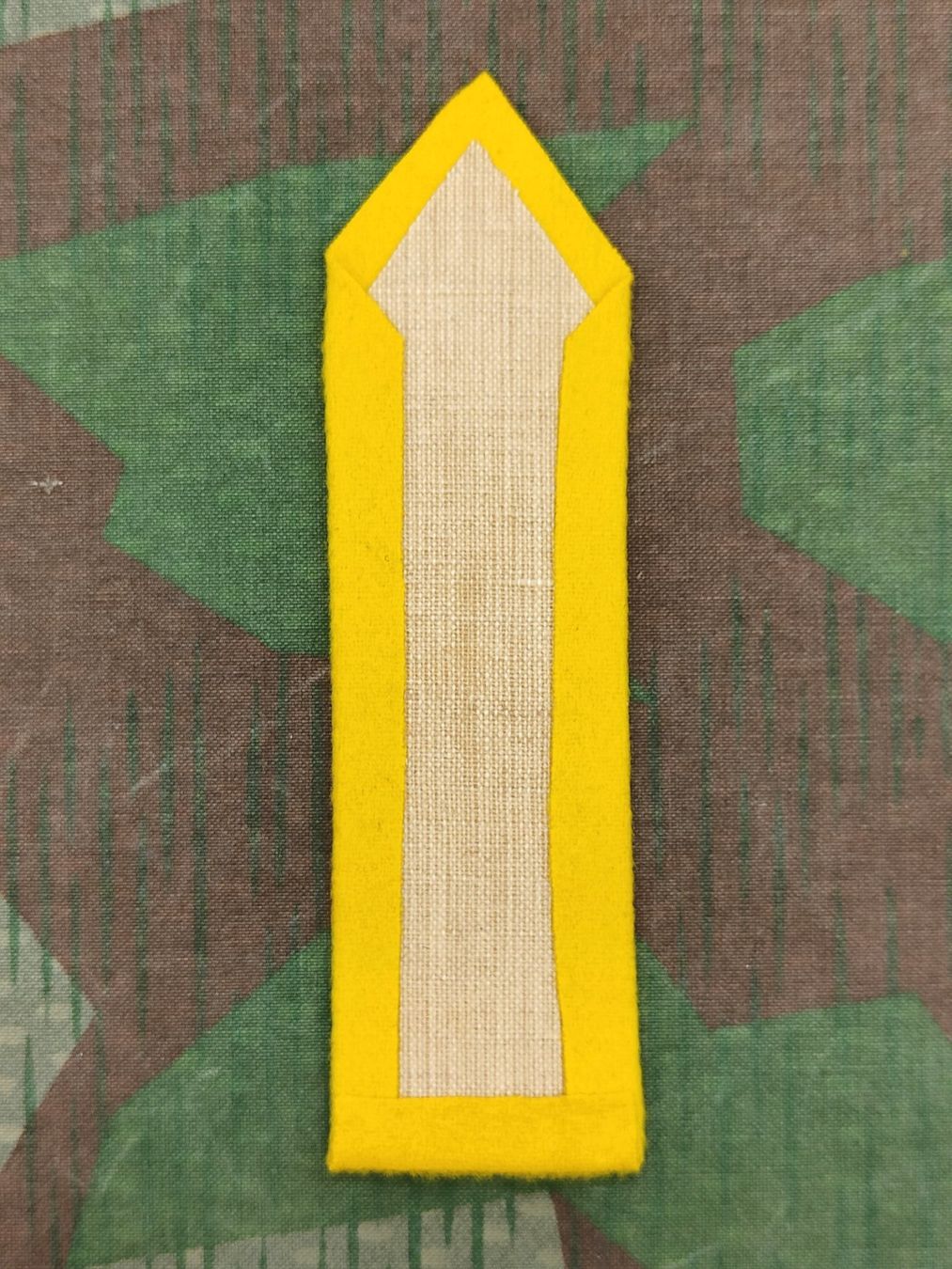 Schweizer Armee Placchette & Badge:  Ärmelpatten Dragoner Ord. 1926/40 Set – Usato da Bauma venduto da SwissMilitaria 1