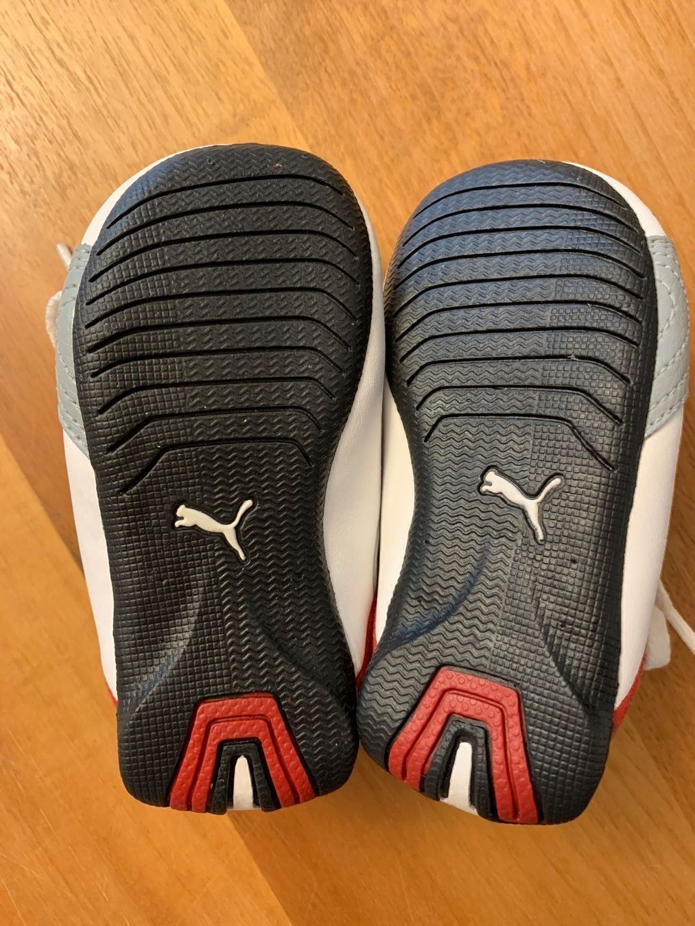 Puma Scarpe per ragazzi: Puma Turnschuhe in Grösse 18 – Usato da Nürensdorf venduto da Yellowstone09 5
