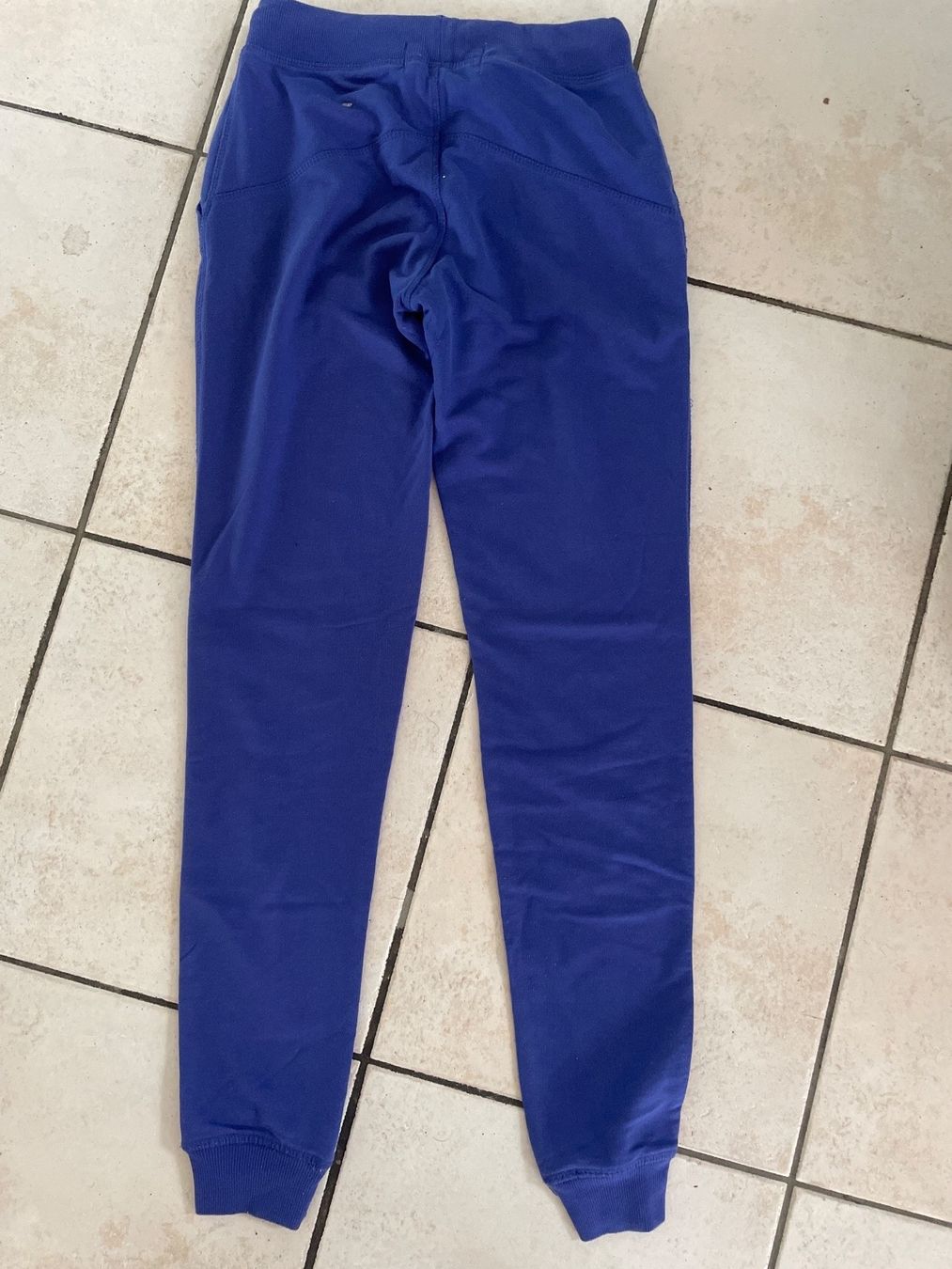Hosen: Weiche lila Superstar Trainerhose Gr.164 – Gebraucht aus Obergerlafingen von cabo4 2