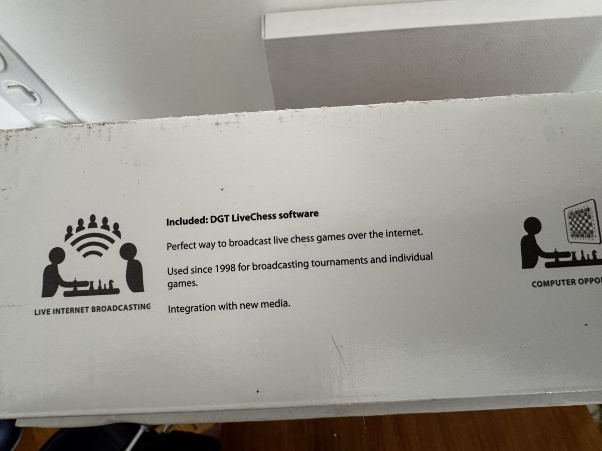 DGT Spiele: DGT e-Board Schachbrett Rosenholz USB mit Software NEU & OVP – Neu und originalverpackt aus Zürich von Nobs1 4