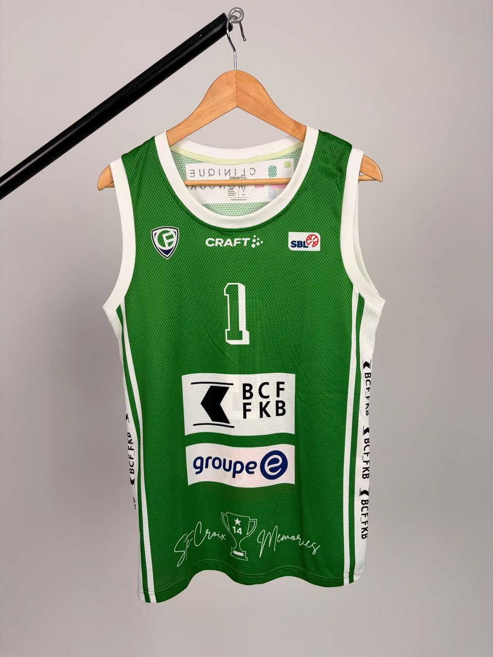 Canottiere & Pantaloni: Bryan Colon #1  - Maillot et short – Usato da Fribourg venduto da FribourgOlympicB