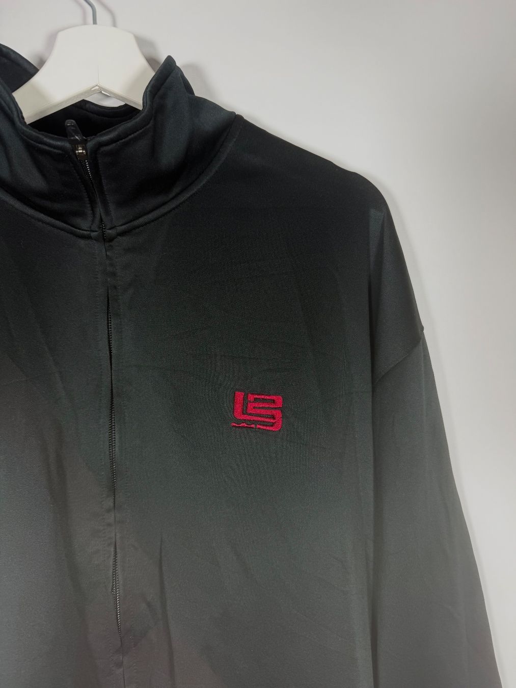Nike Giacche: Nike LeBron James Trainingsjacke – Usato da Mühledorf BE venduto da ericgrunder_12 1