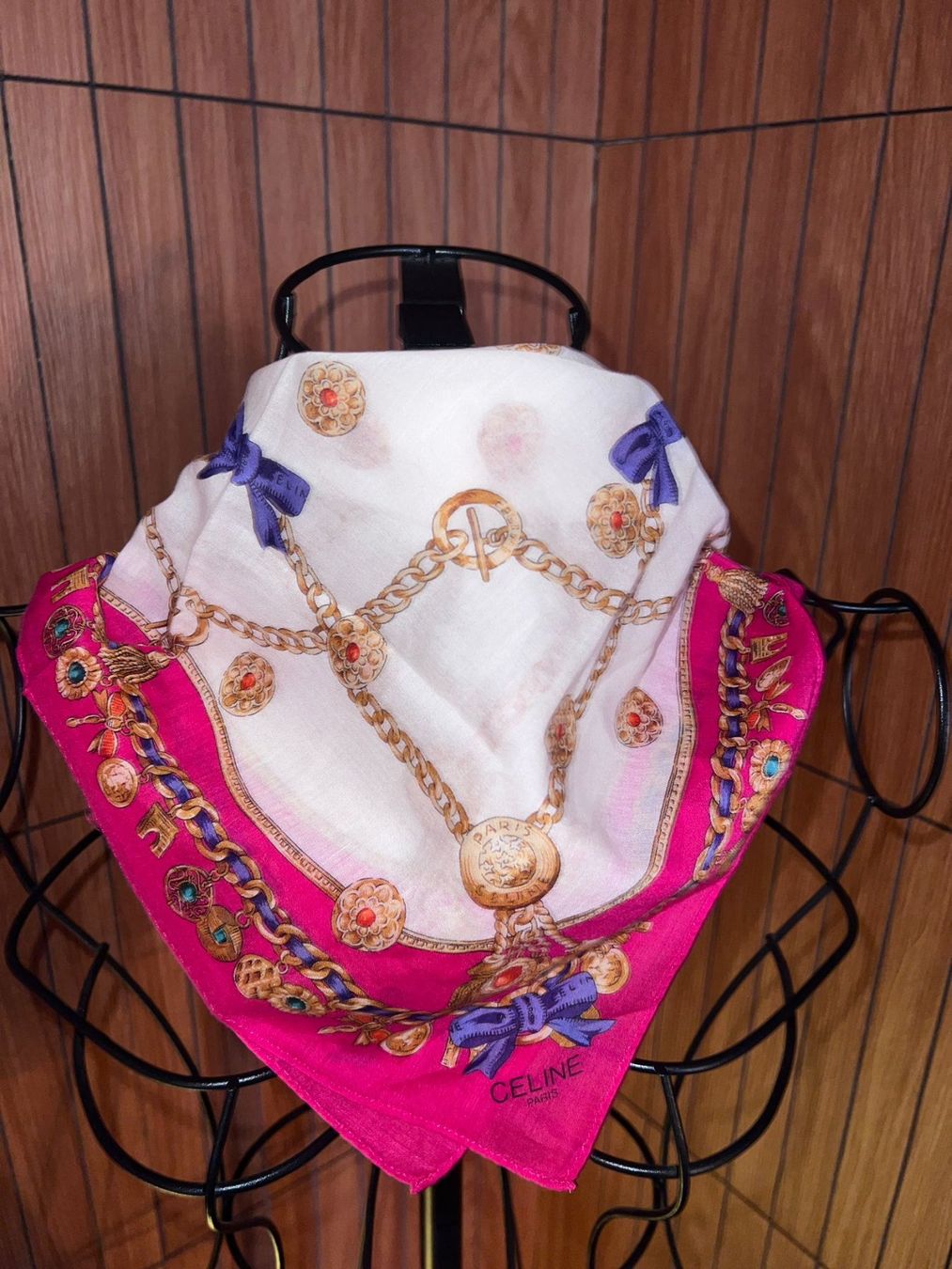 Celine Foulard & Sciarpe: Celine Paris Tuch 47x47 cm Baumwolle – Usato da Winterthur venduto da Dejv
