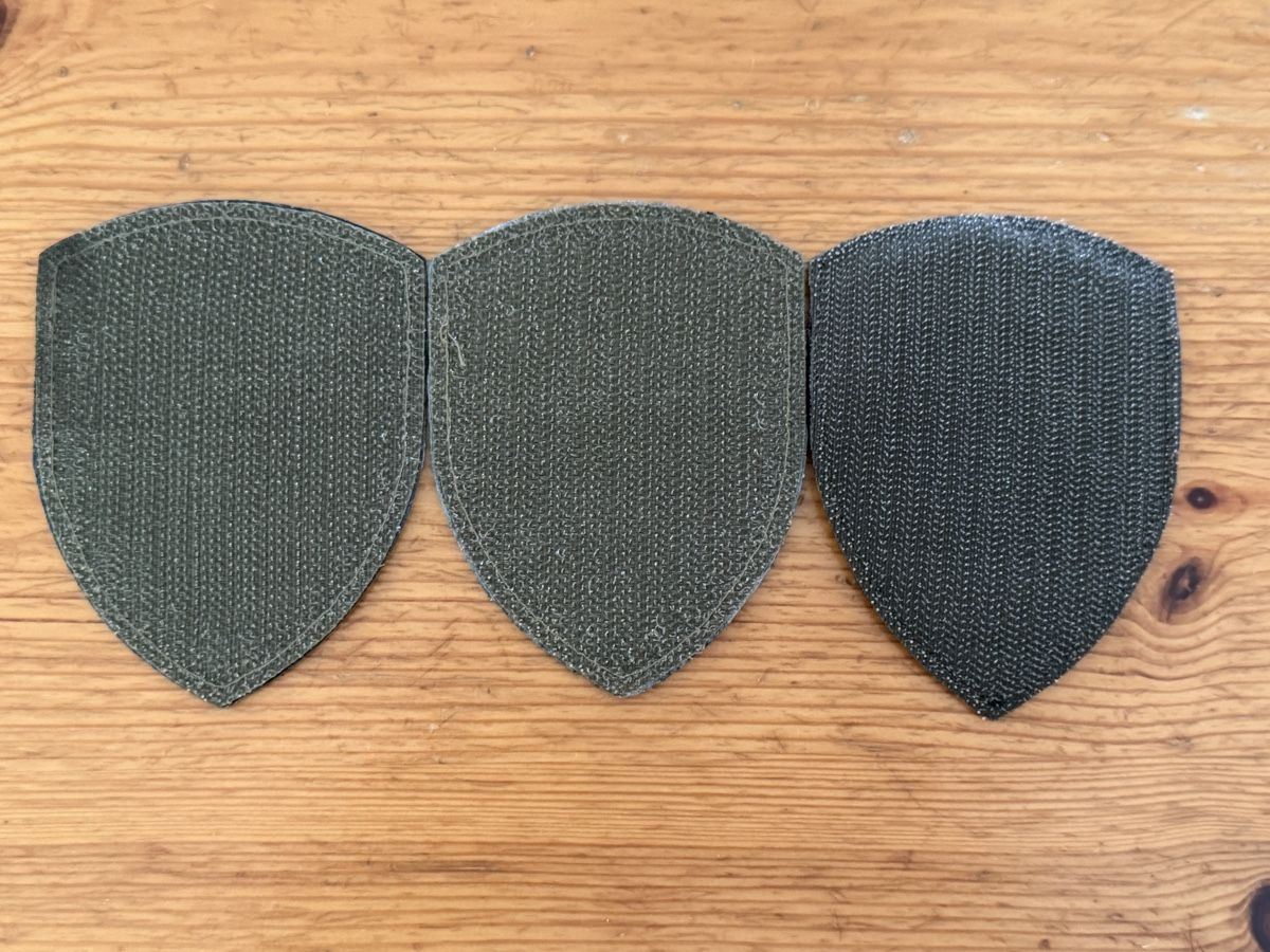 Schweizer Armee Plaketten & Abzeichen: 3 Abzeichen Schweizer Armee Kreiskommando mit Klett – Gebraucht aus St.Gallen von rya_w2w6 1