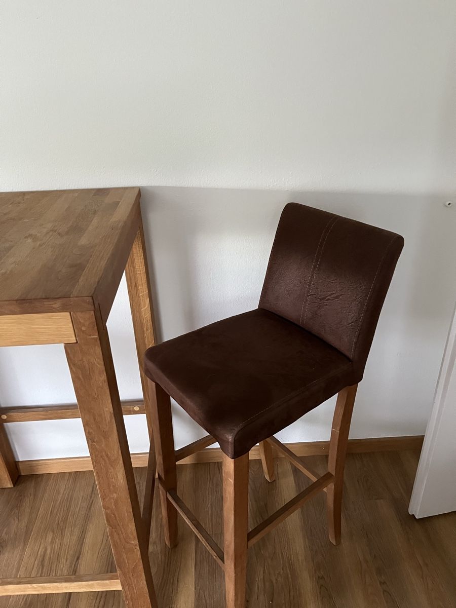 Tables: Bartisch mit 2 Stühlen – D'occasion à Seuzach par laj_p6gj 2