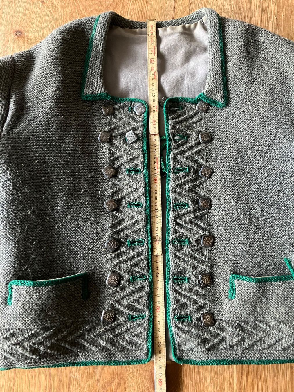 Pullover & Sweatshirts: Toggenburger Tracht Strickjacke Silberknöpfe – Gebraucht aus Waldstatt von breitaxt 2