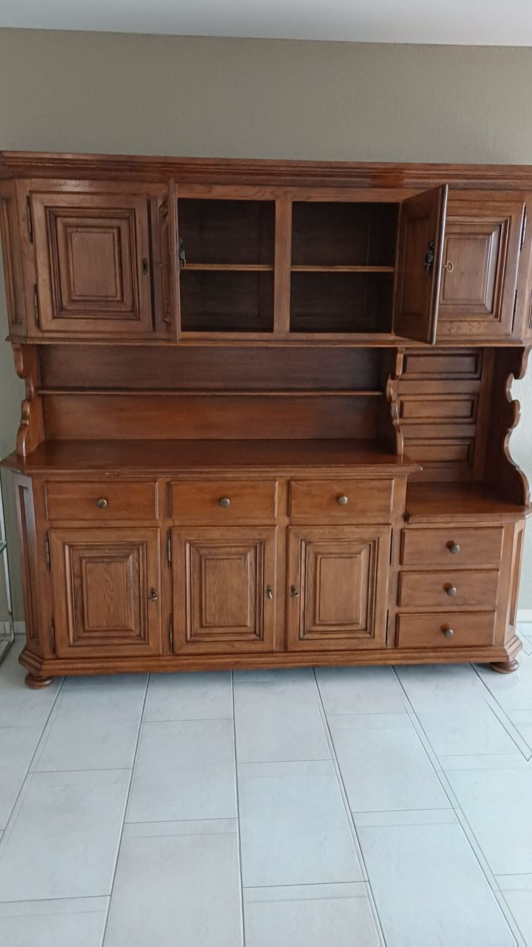 Büffets: NUSSBAUM BUFFET RUSTIKAL – Neu (gemäss Beschreibung) aus Honau von Blazer1