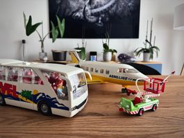 Playmobil: Flugzeug und Reisecar
