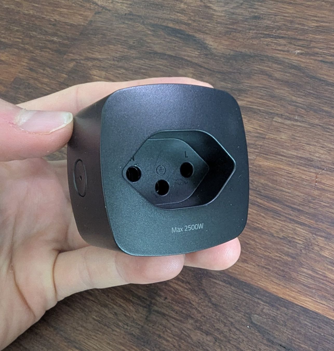 Spine: Hombli Smart Socket – Usato da Oberentfelden venduto da nanoman7 1