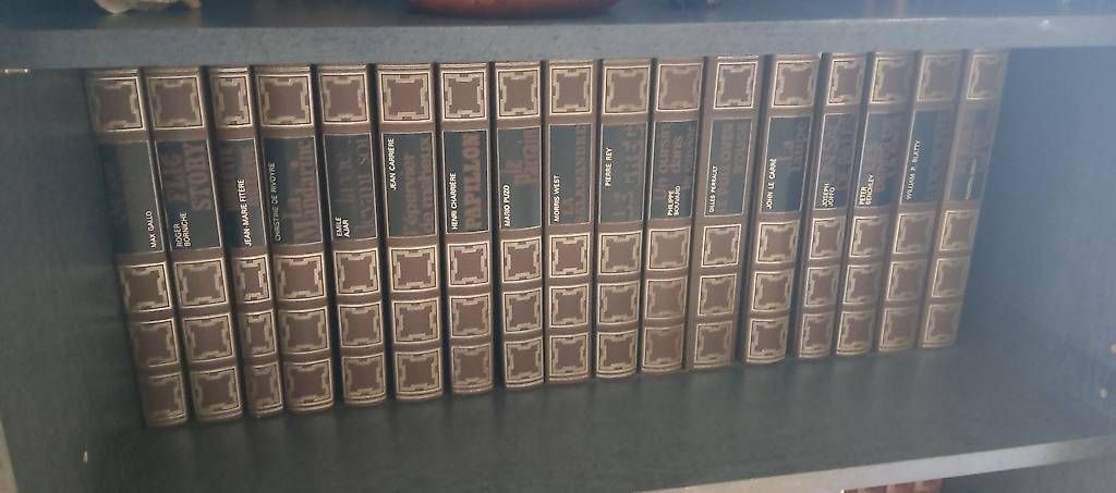 Libri: Livres – Usato da Cormondrèche venduto da Scooter51