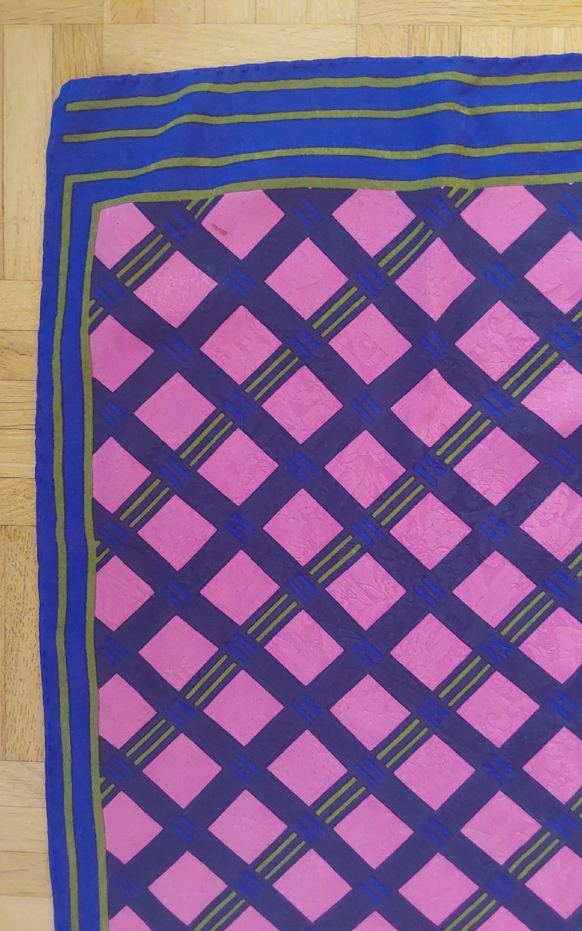 Foulard & Sciarpe: Seidenfoulard quadratisch – Usato da Köniz venduto da scopello12 4