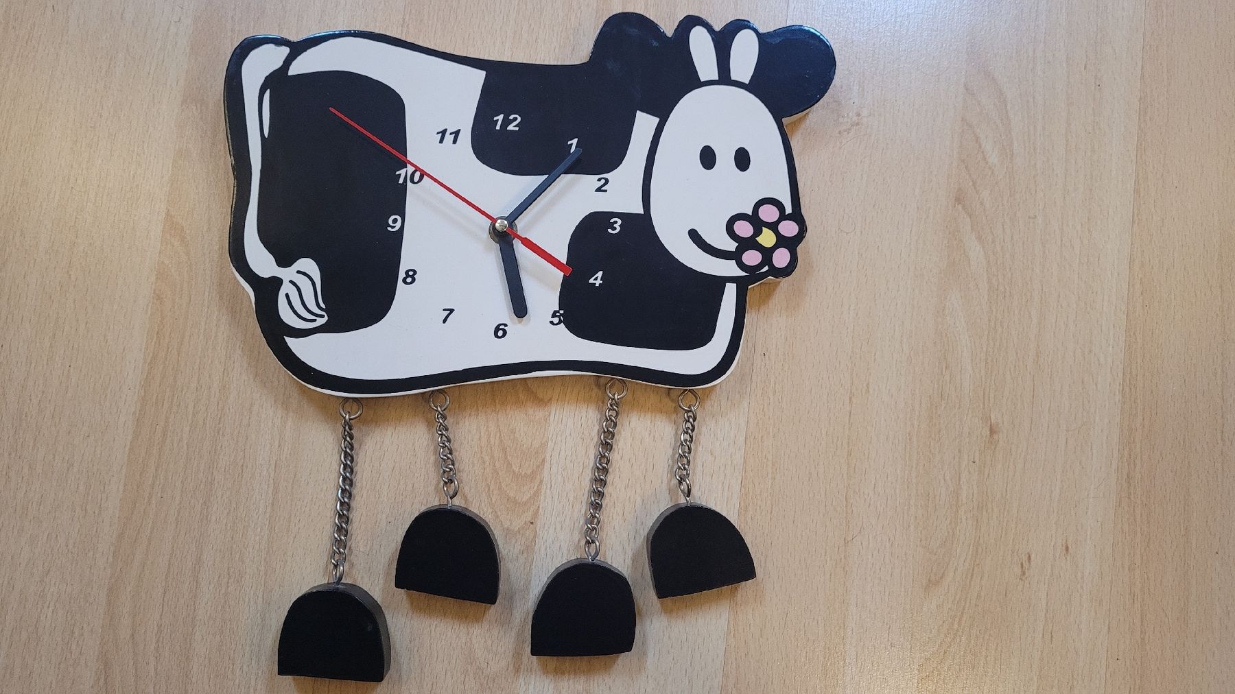 Orologi da terra & Orologi da parete: Horloge mural ludique vache avec fleur – Usato da Bavois venduto da ric_sh6k