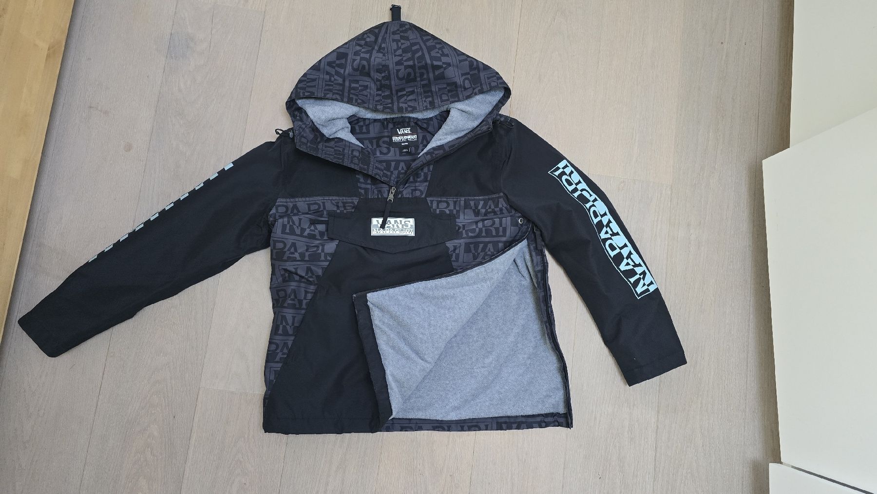 Napapijri Vestes: Vans x Napapijri Winterjacke – Neuf (Voir description) à Hurden par mar_7ssf 3