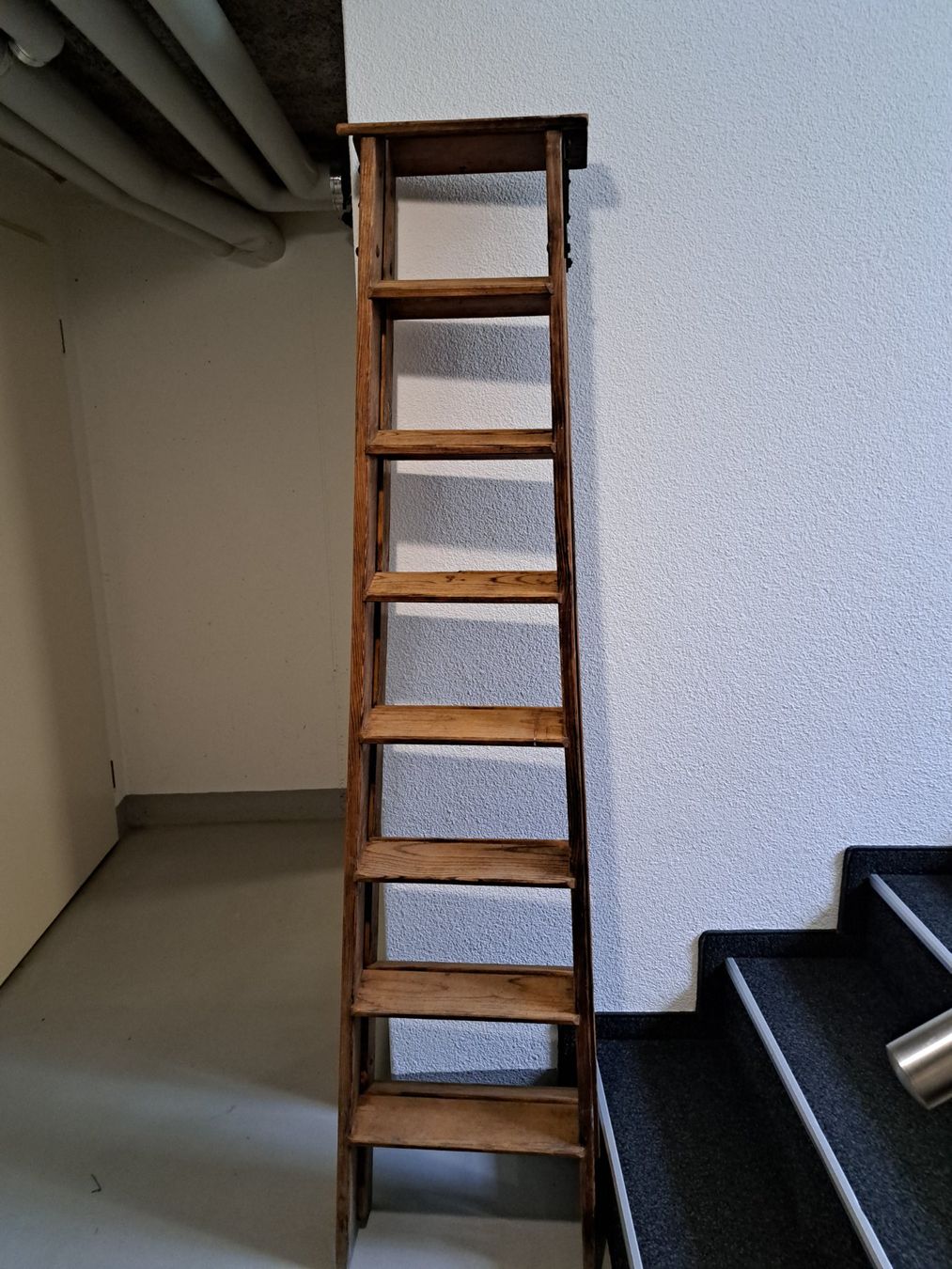 Scale: Alte Holzleiter Klappbar – Usato da Urdorf venduto da luz_rqd7